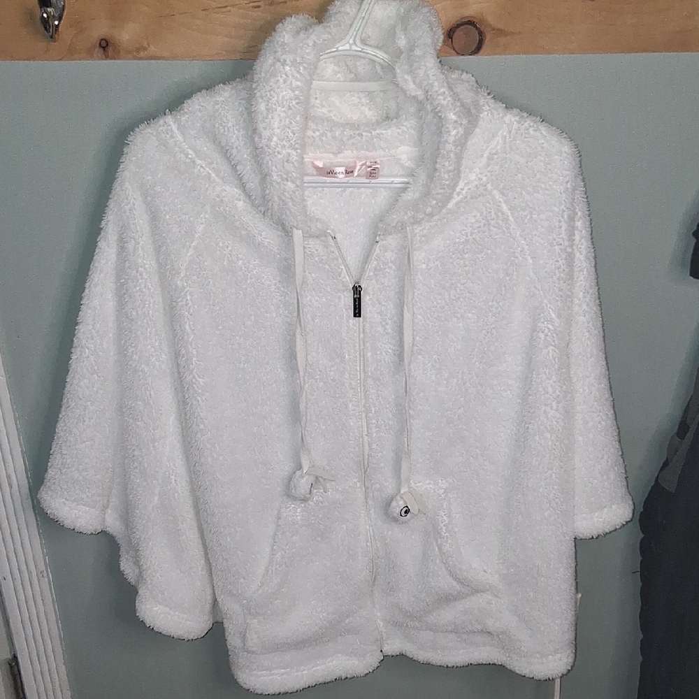 La Vie en Rose White Hooded Jacket